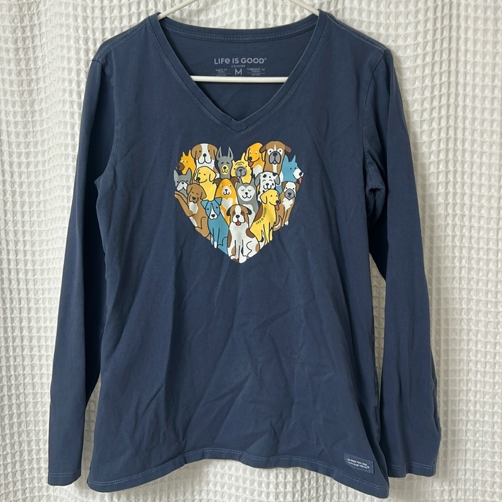 Life is Good Crusher Navy Blue Dog Heart Print V-Neck Long Sleeve Tee Size M